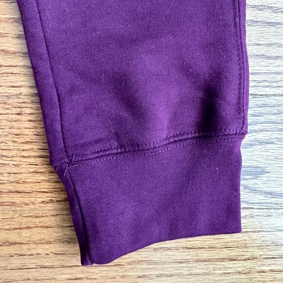 CHAMPION Embossed Logo Pockets Joggers Sweatpants Burgandy Women’s Size S NWT - Picture 7 of 10